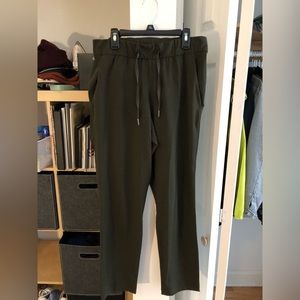 Lululemon On the Fly 7/8 Pants